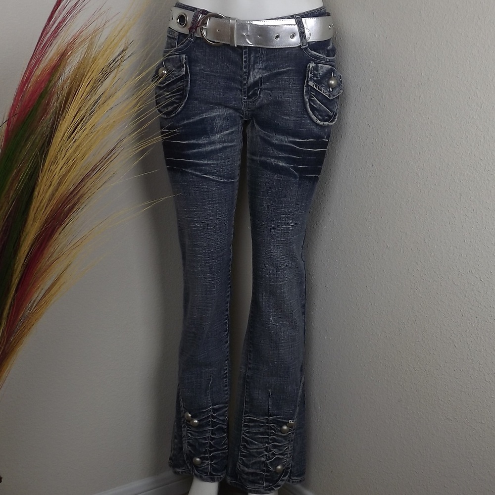 Medium Wash Blue Denim Jeans with Sliver Belt